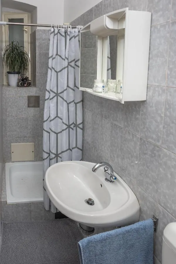 דירות אופטיה Apartman Eta קרואטיה